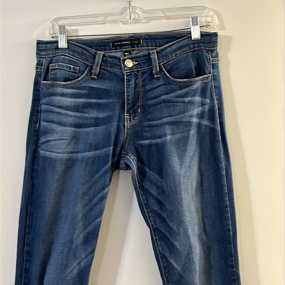 Flying Monkey Platinum jeans in a size 25 - Picture 2 of 8